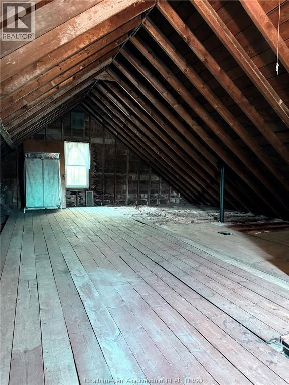 Photo 13 of 955 Mcnaughton Avenue East, Chatham ON