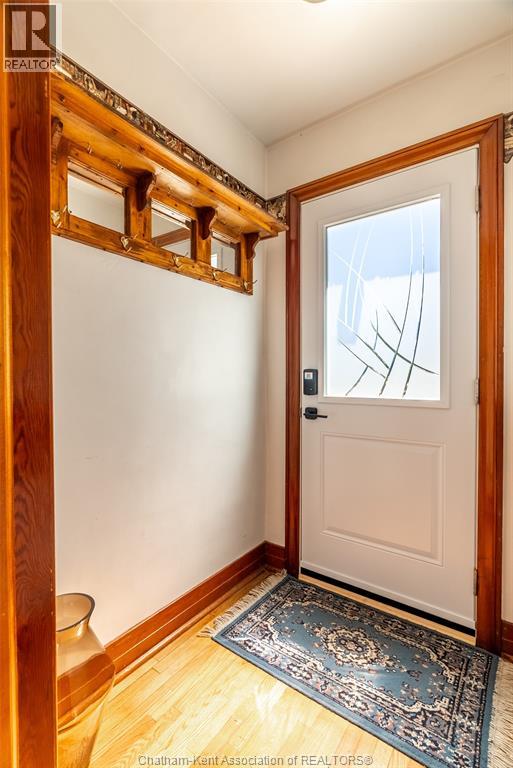 Photo 20 of 955 Mcnaughton Avenue East, Chatham ON