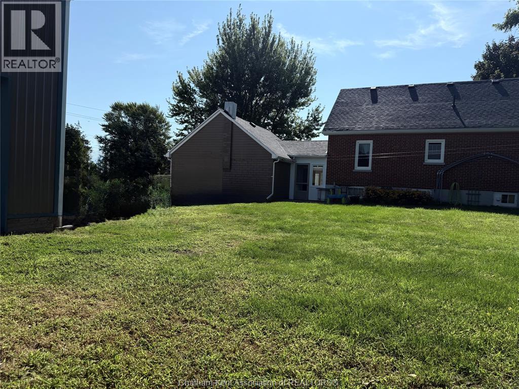 Photo 40 of 955 Mcnaughton Avenue East, Chatham ON