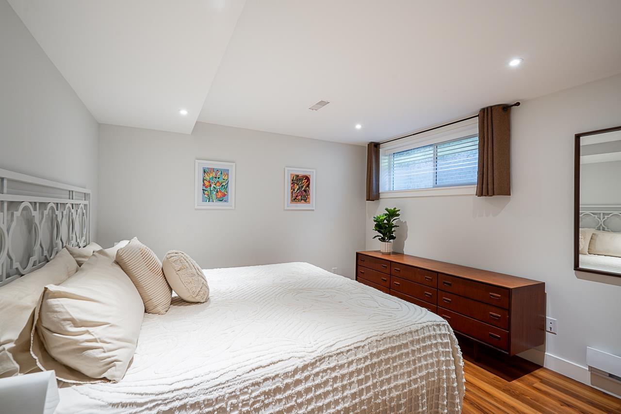 Photo 31 of 33781 Rockland Avenue, Abbotsford BC