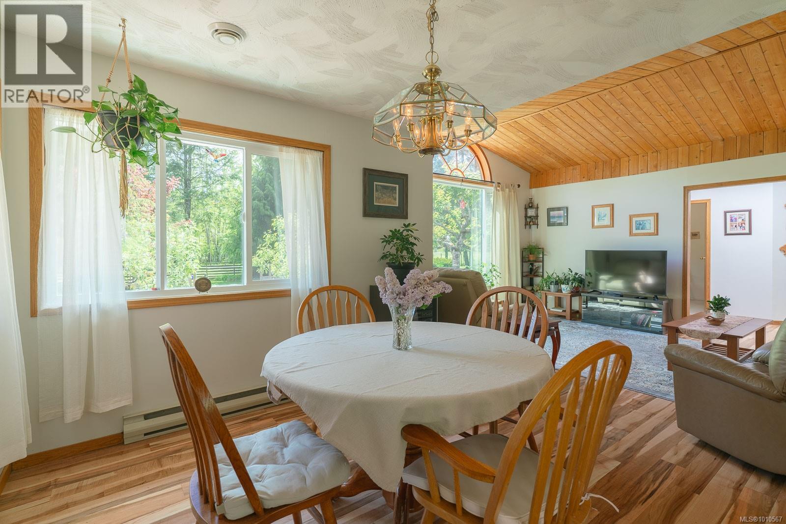 2742 Cedar Heights Cres, Nanaimo