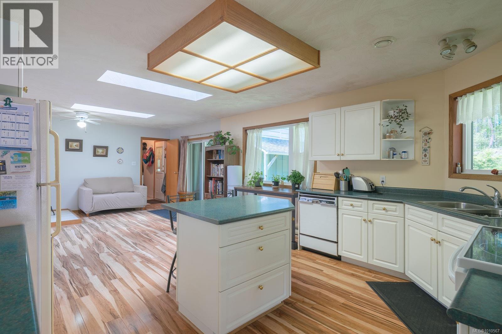 2742 Cedar Heights Cres, Nanaimo