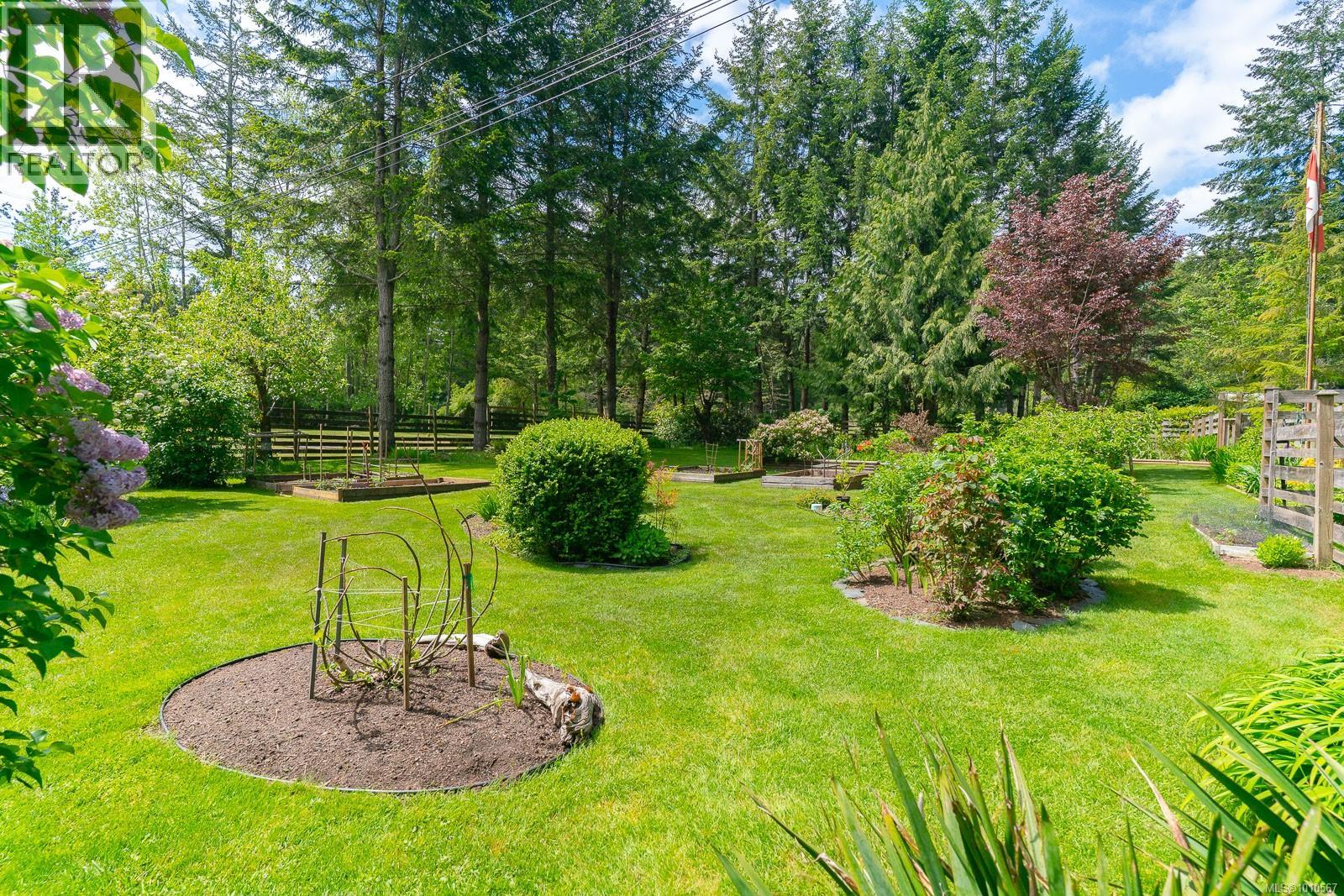 2742 Cedar Heights Cres, Nanaimo