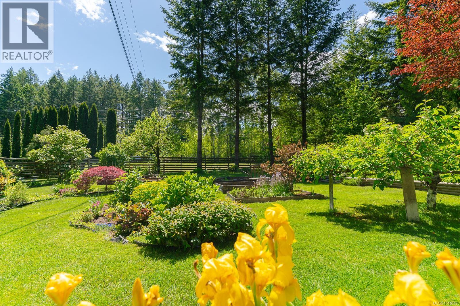 2742 Cedar Heights Cres, Nanaimo