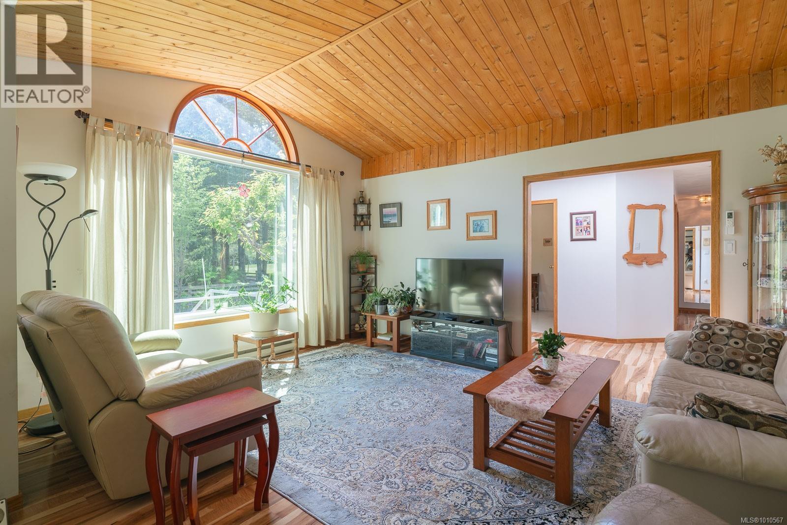 2742 Cedar Heights Cres, Nanaimo