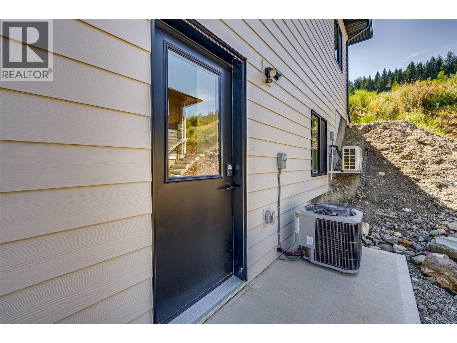 2736 Cedar Ridge Street, Lumby