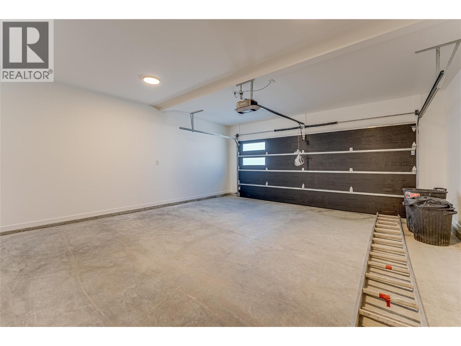 2736 Cedar Ridge Street, Lumby