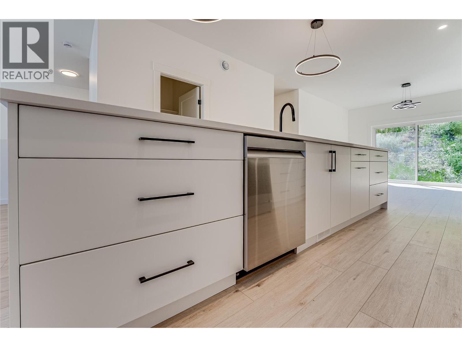 2736 Cedar Ridge Street, Lumby