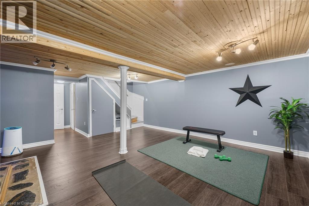 Photo 25 of 23 Huntingwood Crescent, Brampton ON
