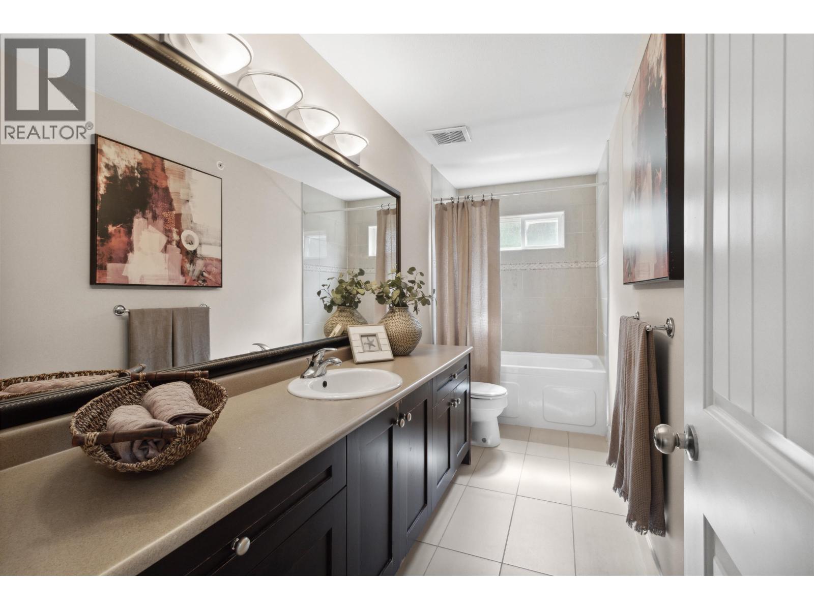 Photo 21 of 24220 103 A Avenue, Maple Ridge BC