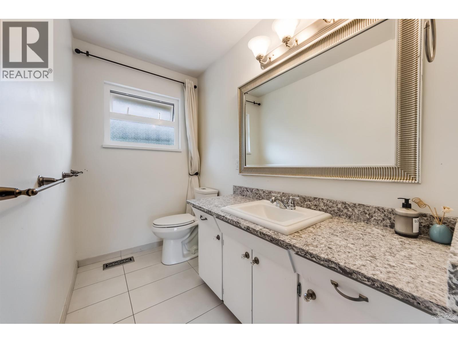 4145 RIPPLE ROAD, West Vancouver