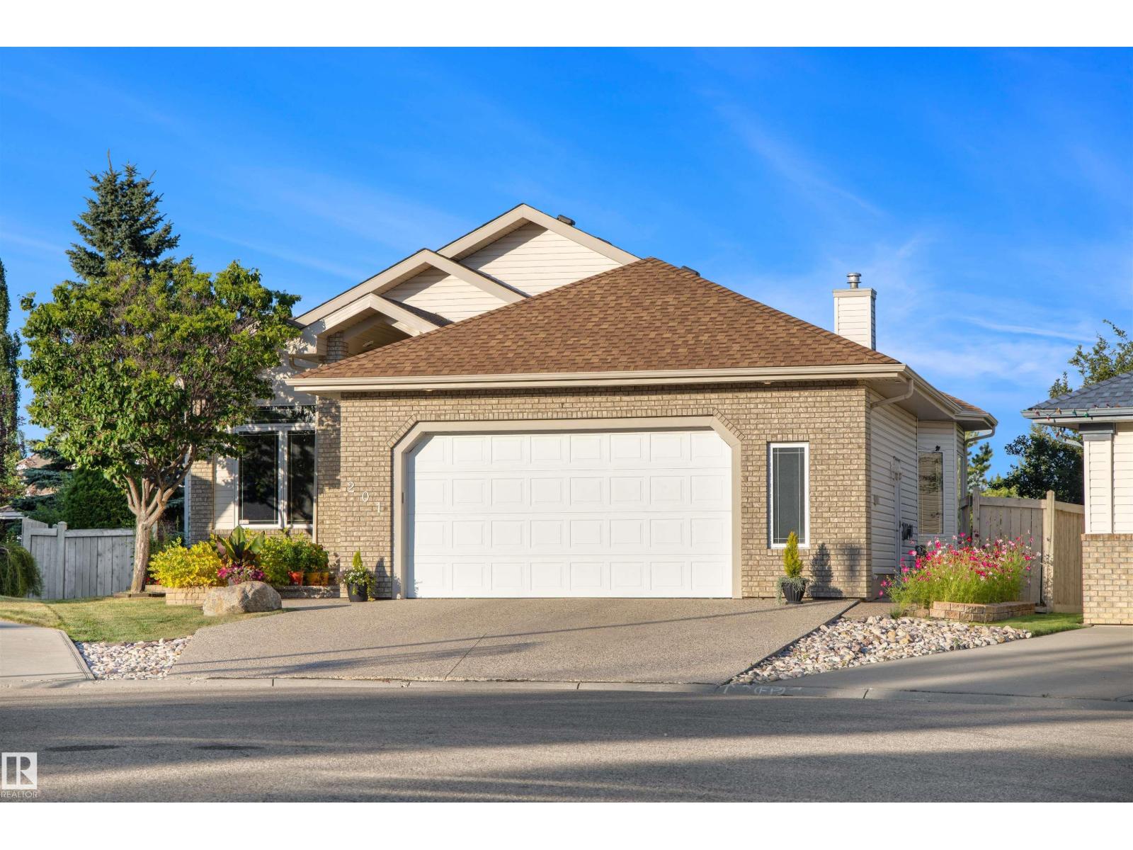 Photo 4 of 201 Erin Ridge Dr, St Albert AB