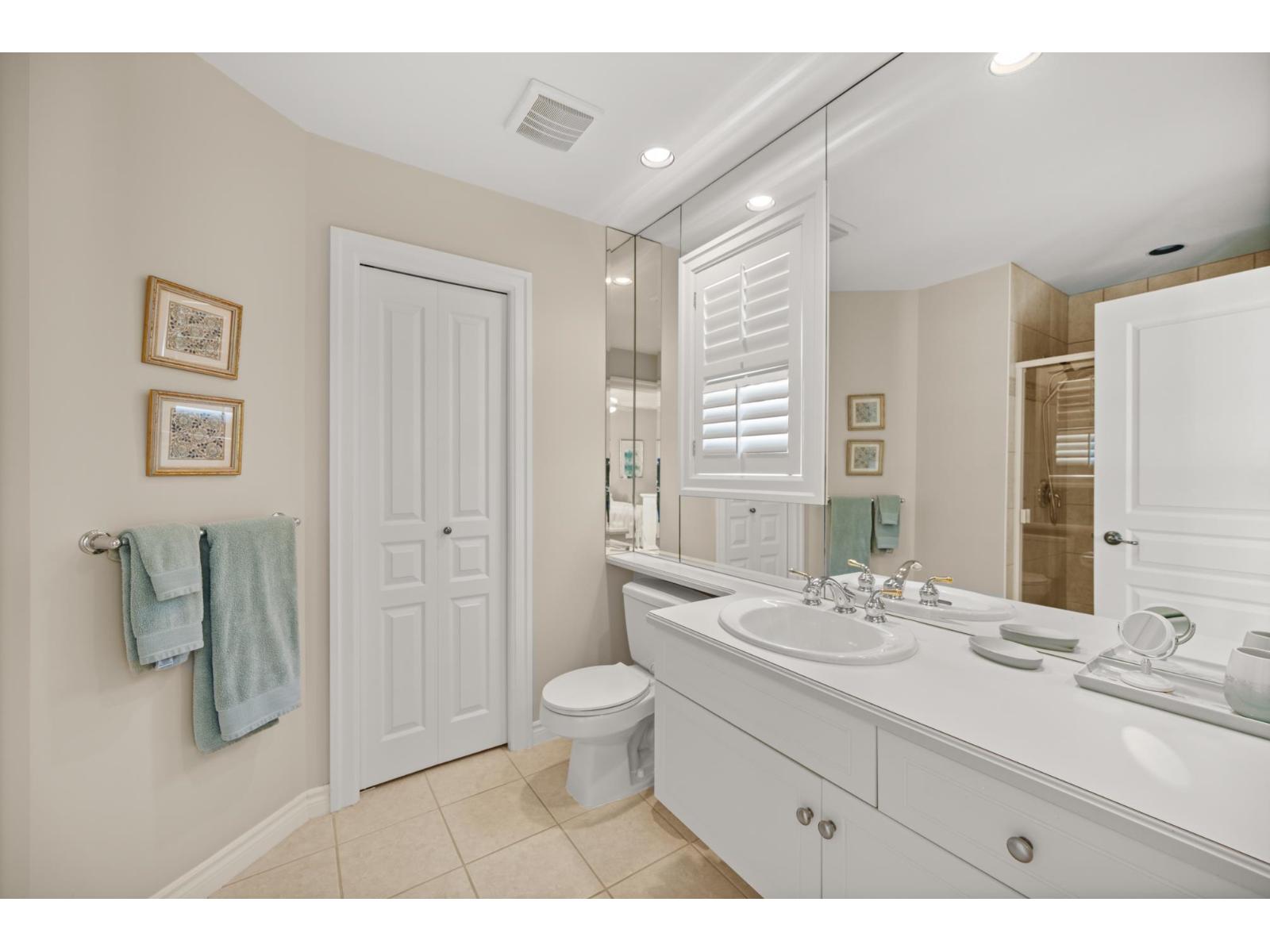 Photo 21 of 68 15715 34 Avenue, Surrey BC