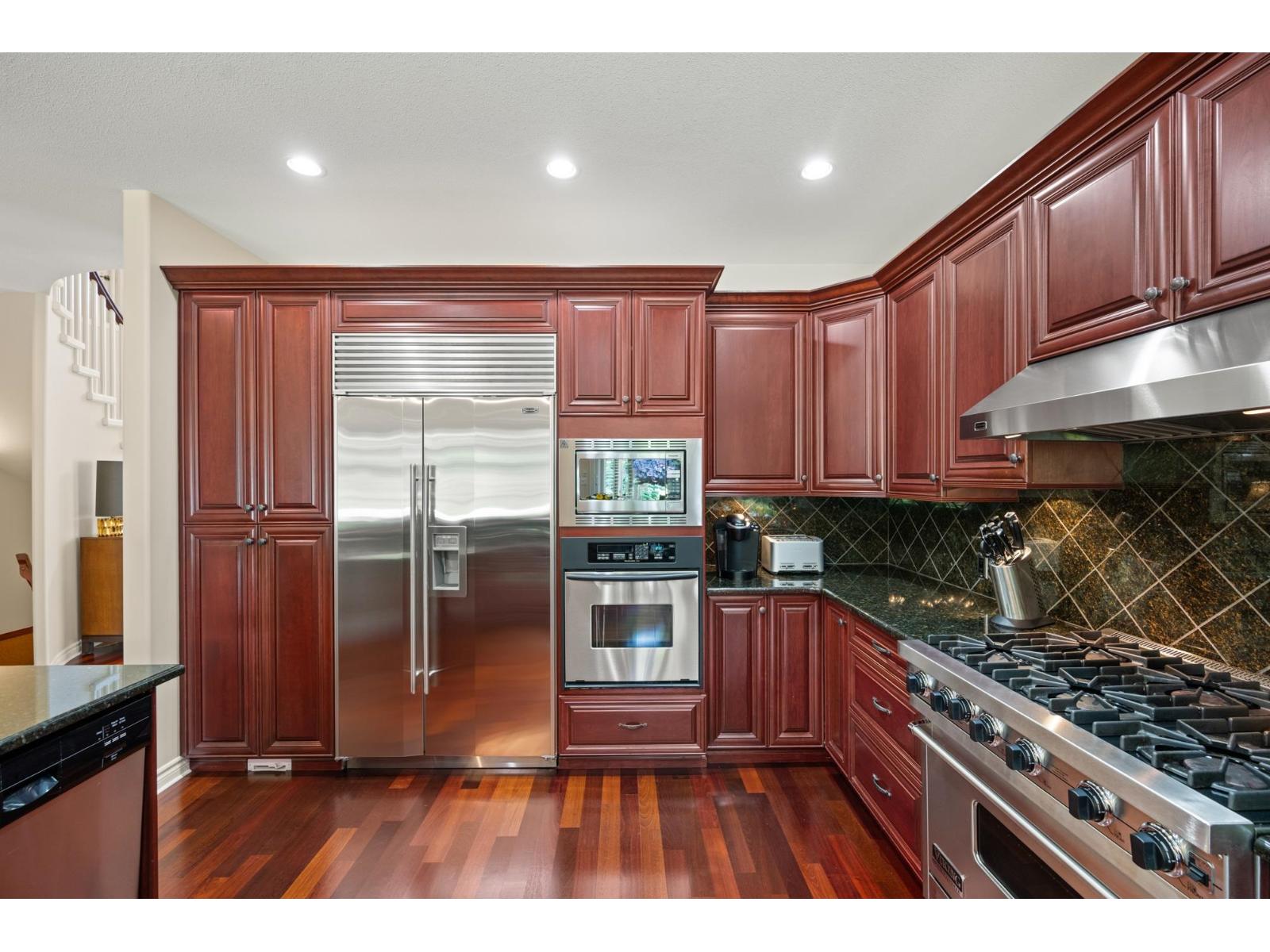 Photo 6 of 68 15715 34 Avenue, Surrey BC