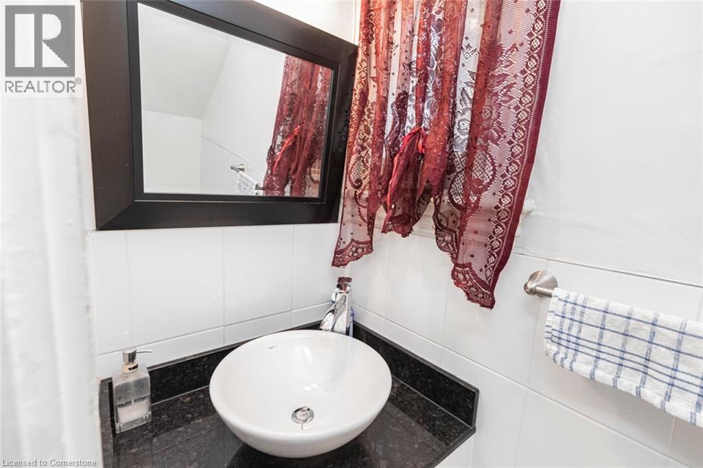 Photo 22 of 47 Clyde Street, Hamilton ON
