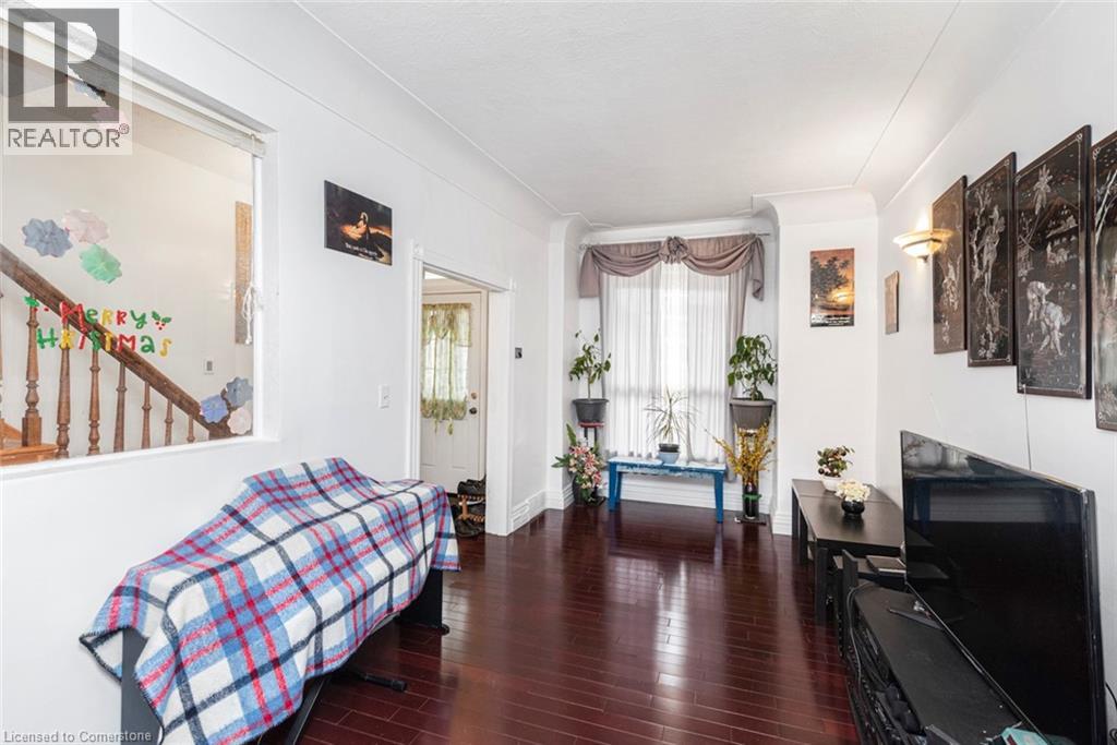 Photo 11 of 47 Clyde Street, Hamilton ON