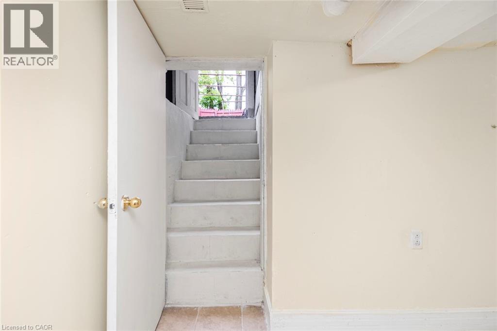 Photo 42 of 47 Clyde Street, Hamilton ON