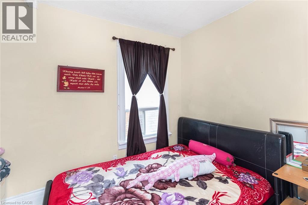 Photo 31 of 47 Clyde Street, Hamilton ON