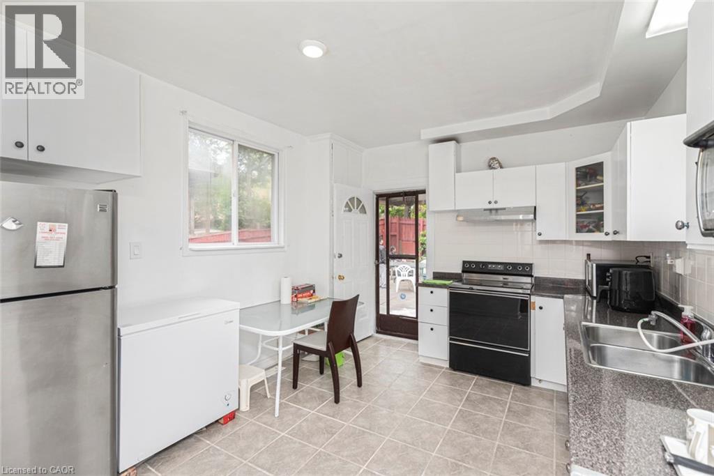 Photo 21 of 47 Clyde Street, Hamilton ON