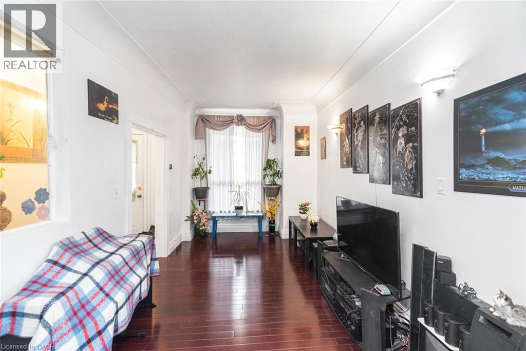 Photo 12 of 47 Clyde Street, Hamilton ON