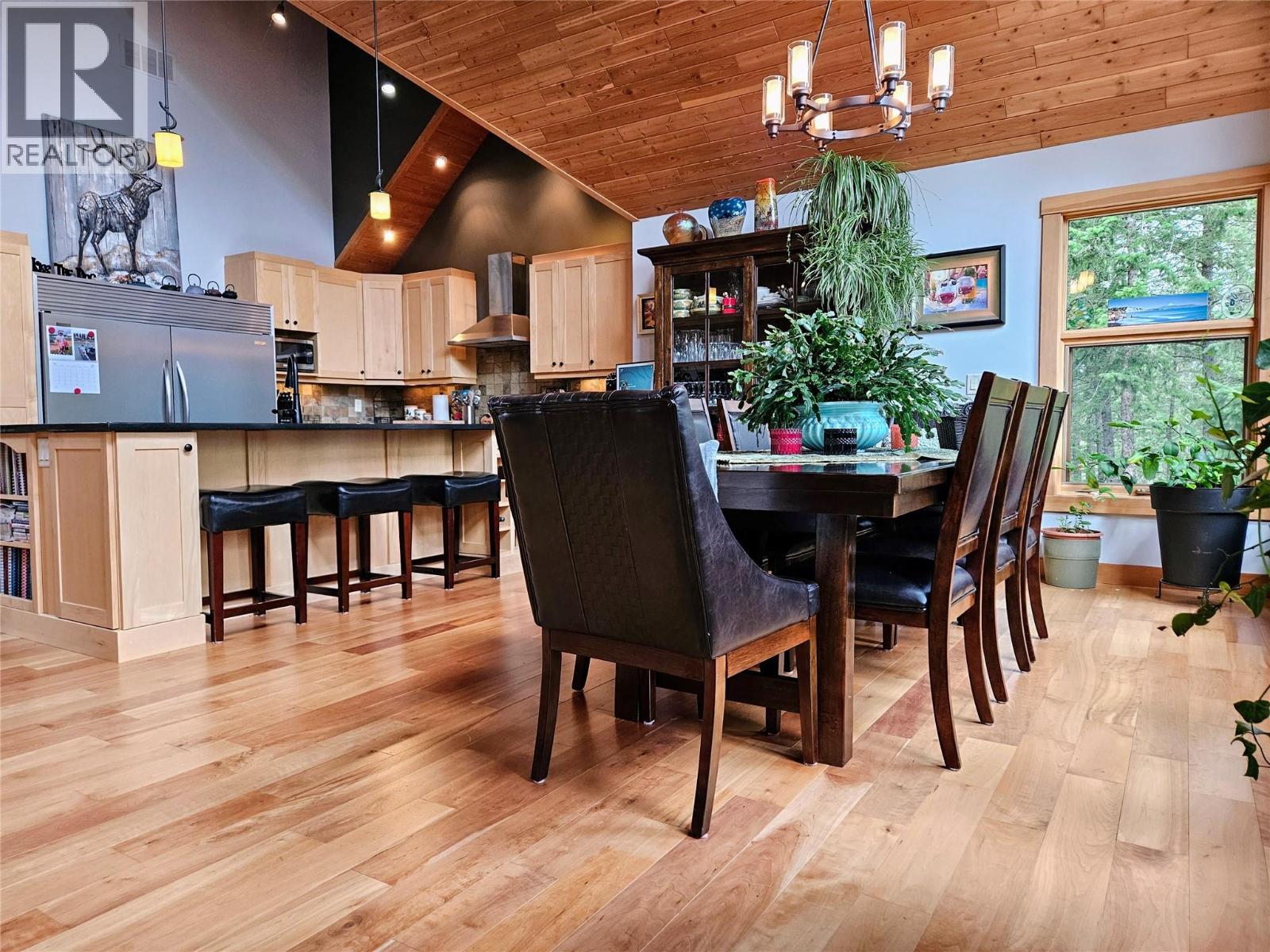 2517 Cobblestone Trail, Invermere