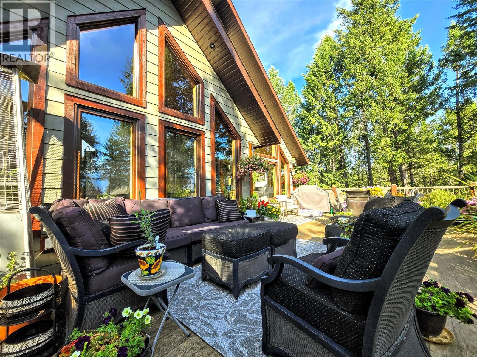 2517 Cobblestone Trail, Invermere