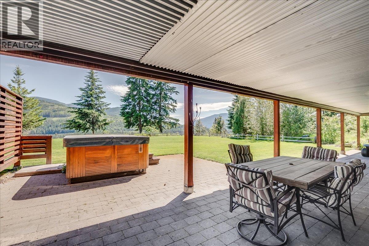 Photo 11 of 3802 Aaron Road, Nelson BC