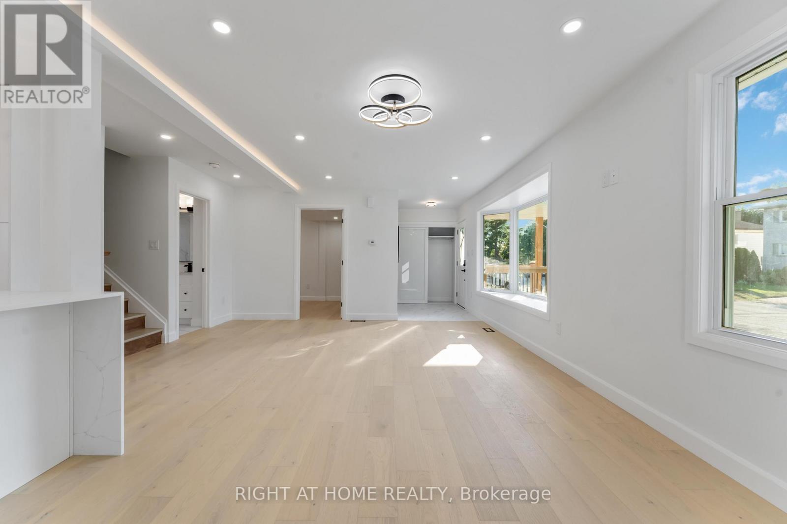 Photo 15 of 2700 Priscilla Street, Ottawa ON