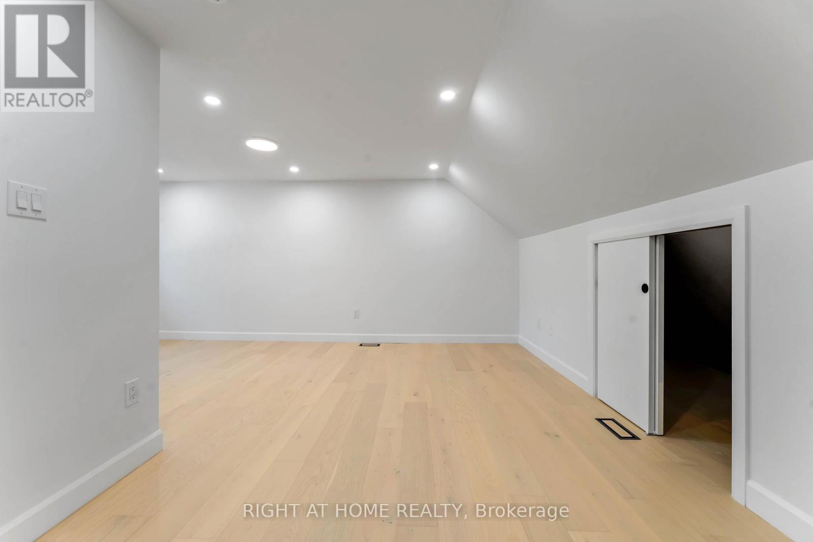 Photo 22 of 2700 Priscilla Street, Ottawa ON