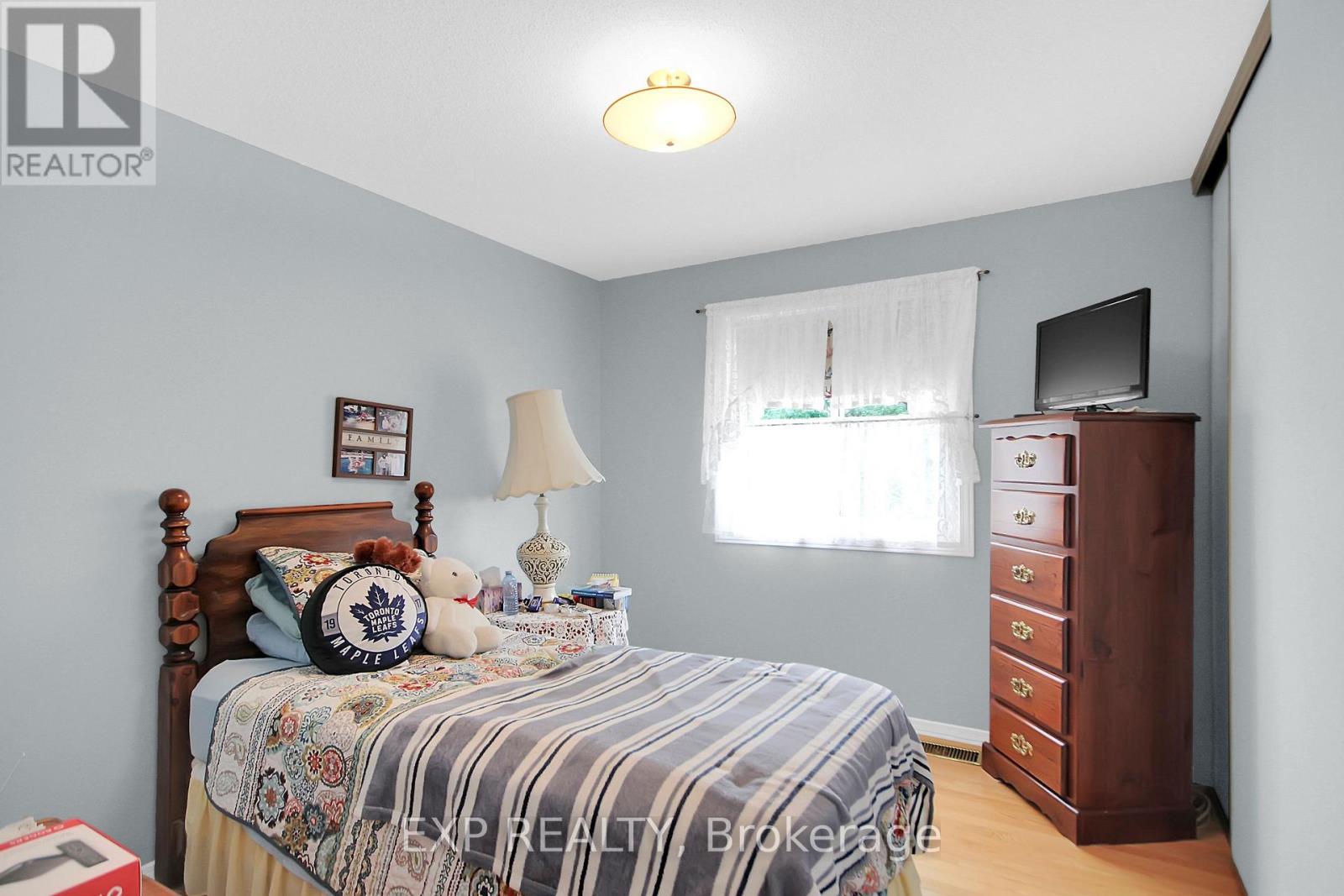 Photo 14 of 2104 Gardenway Drive, Ottawa ON