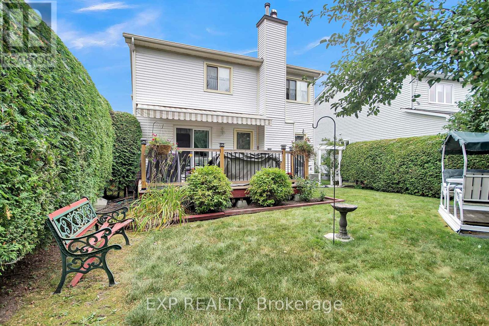 Photo 17 of 2104 Gardenway Drive, Ottawa ON