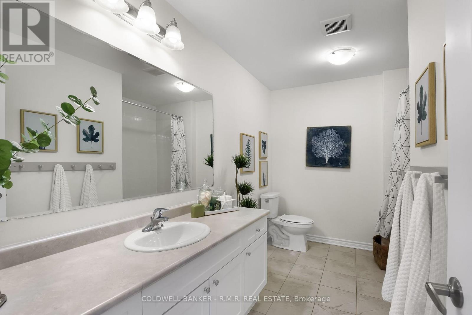 Photo 39 of 179 Westfield Drive, Whitby ON