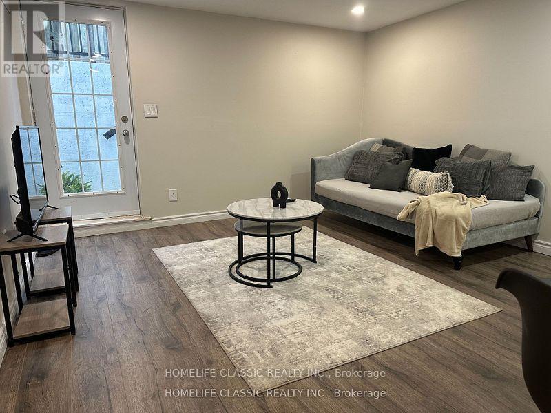 Photo 4 of 583 Elliott Crescent, Milton ON