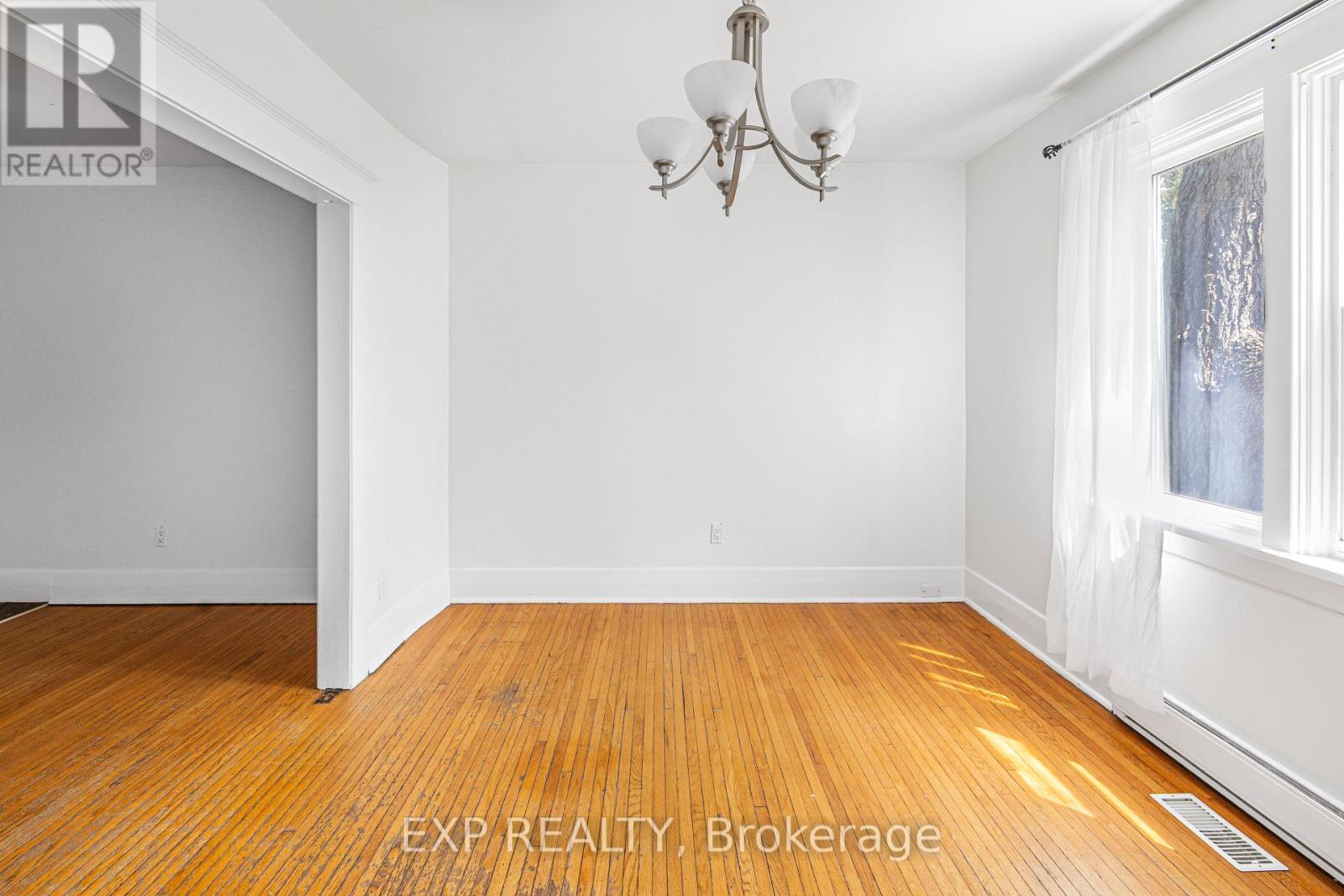Photo 11 of 349 Luella Street, Kitchener ON
