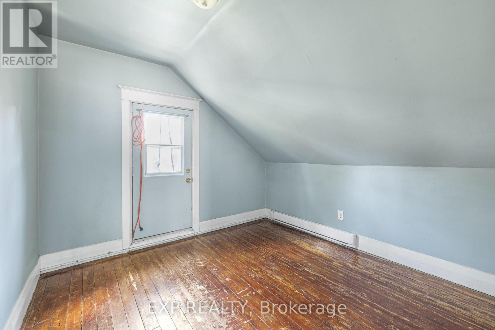 Photo 13 of 349 Luella Street, Kitchener ON