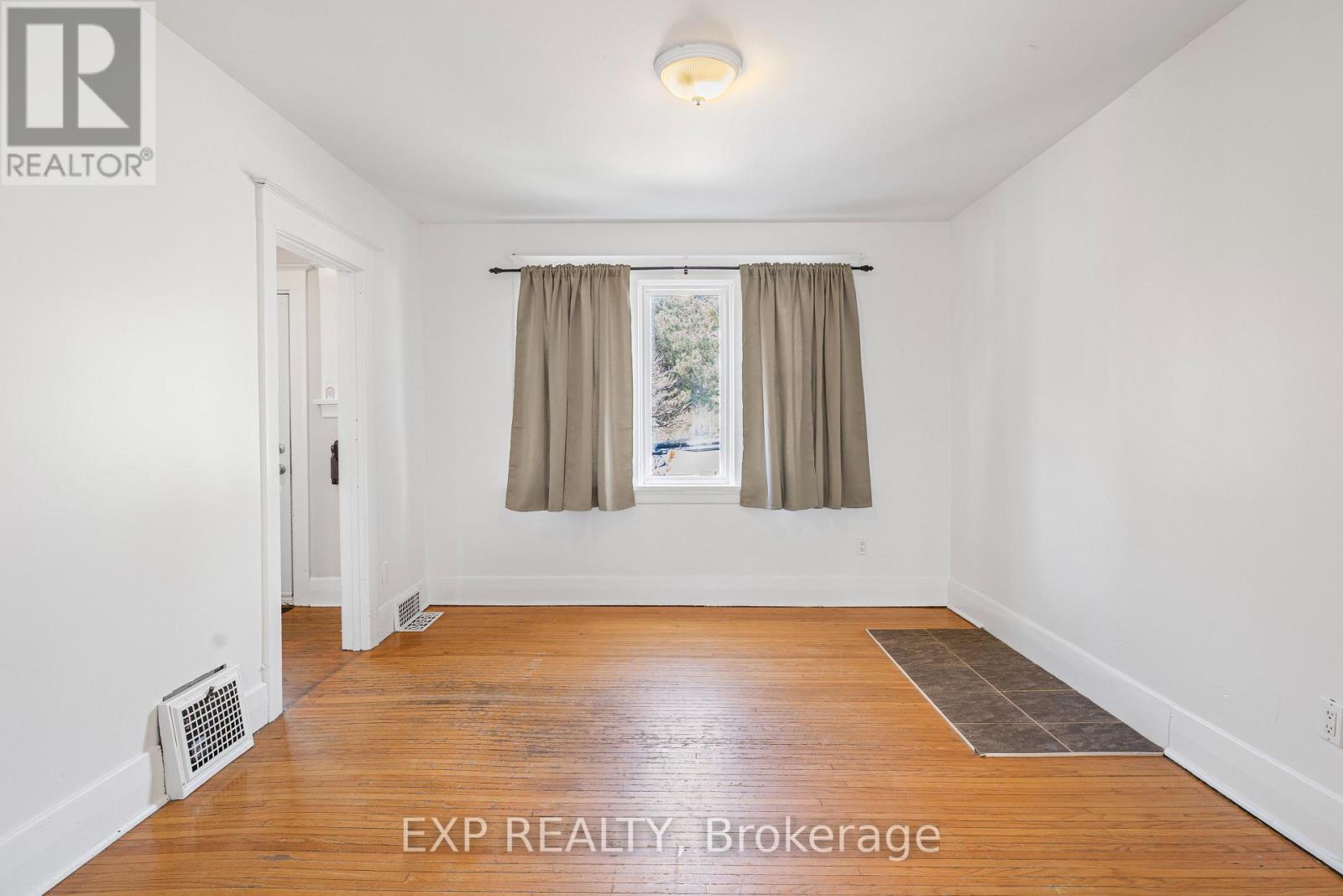 Photo 26 of 349 Luella Street, Kitchener ON