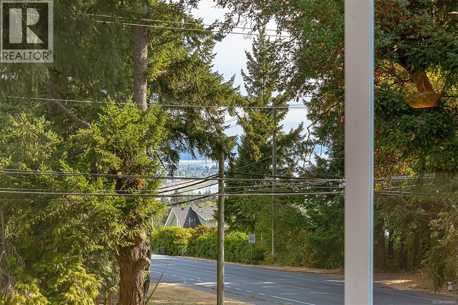  1991 Dean Park Road, North Saanich