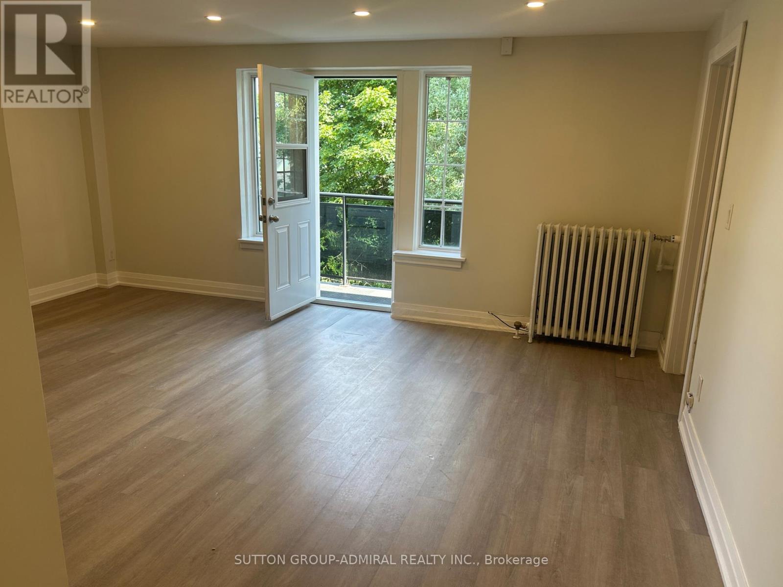 Photo 1 of 307 699 Eglinton Avenue W, Toronto ON