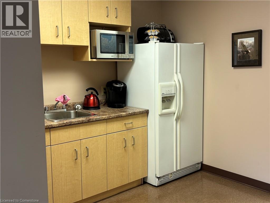 Photo 6 of 5035 North Service Road Unit C 4, Burlington ON
