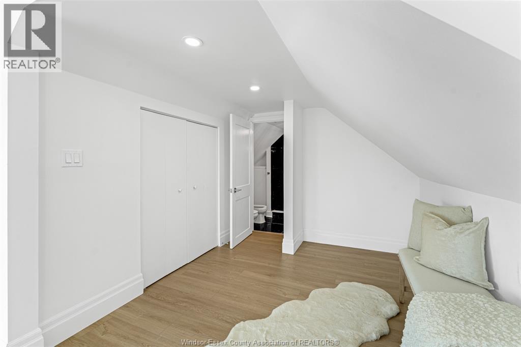 Photo 33 of 8830 Riverside Drive East, Windsor ON