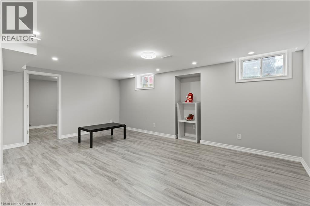 Photo 24 of 135 Raymond Road, Ancaster ON