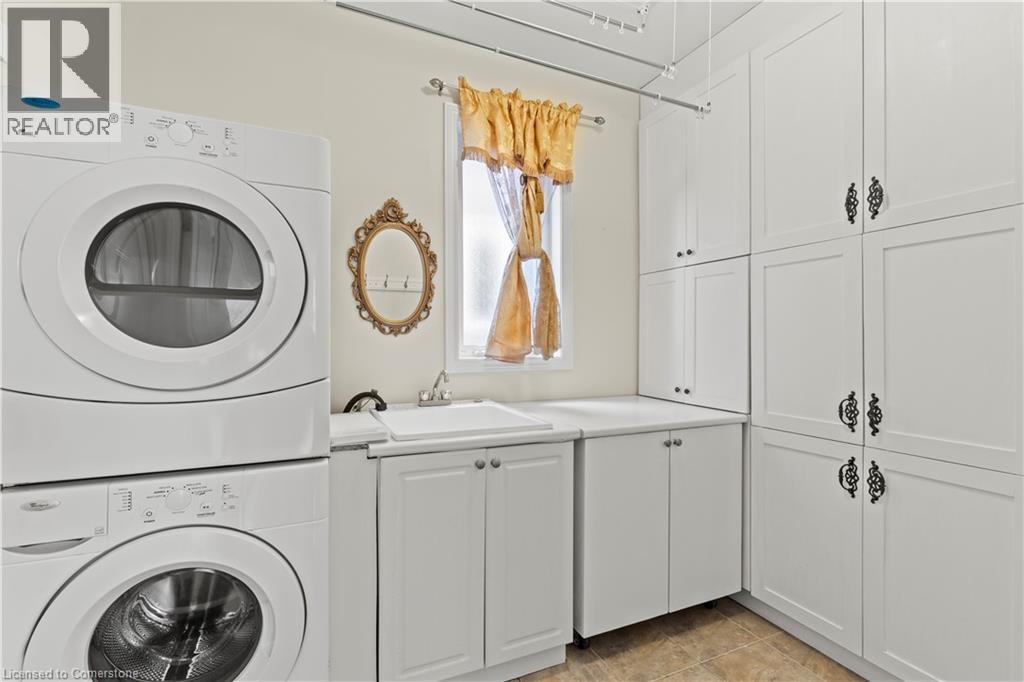Photo 22 of 135 Raymond Road, Ancaster ON