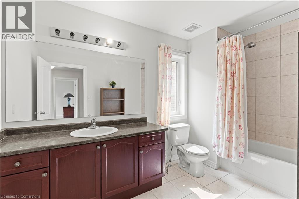 Photo 21 of 135 Raymond Road, Ancaster ON