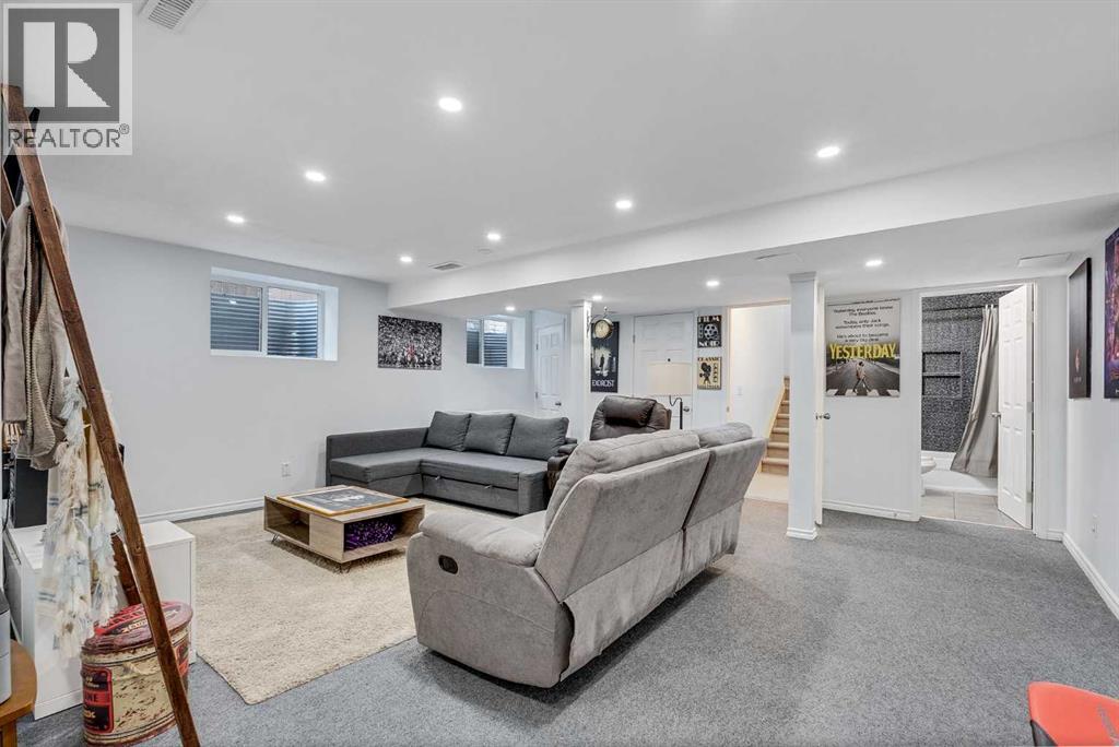 Single Family House for Sale in  Sage Valley Circle NW Sage Hill Calgary 