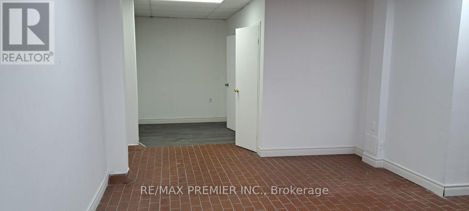 Photo 5 of 5 92 Wolfe Street, Oshawa ON