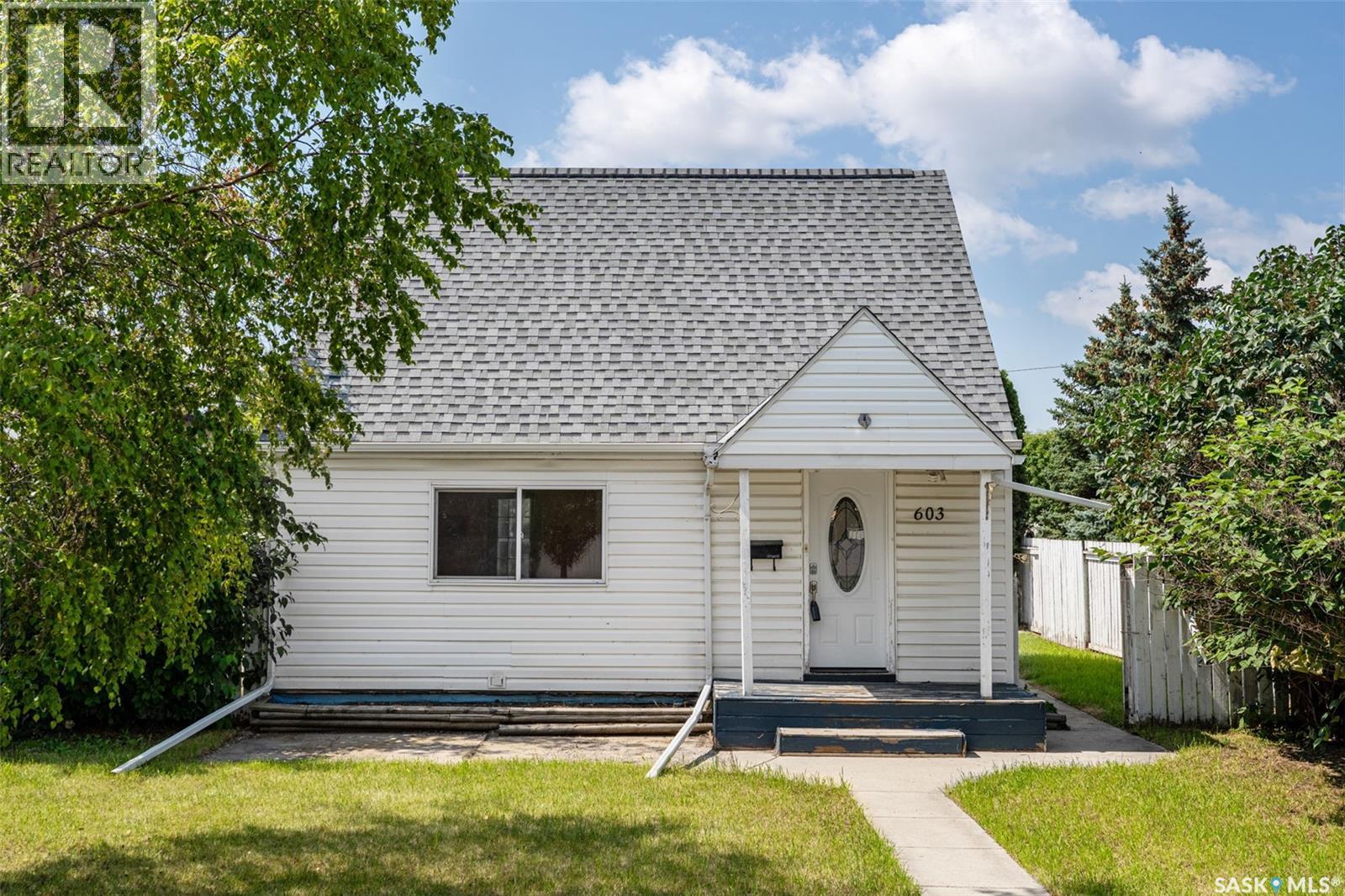 Photo 1 of 603 K Avenue S, Saskatoon SK