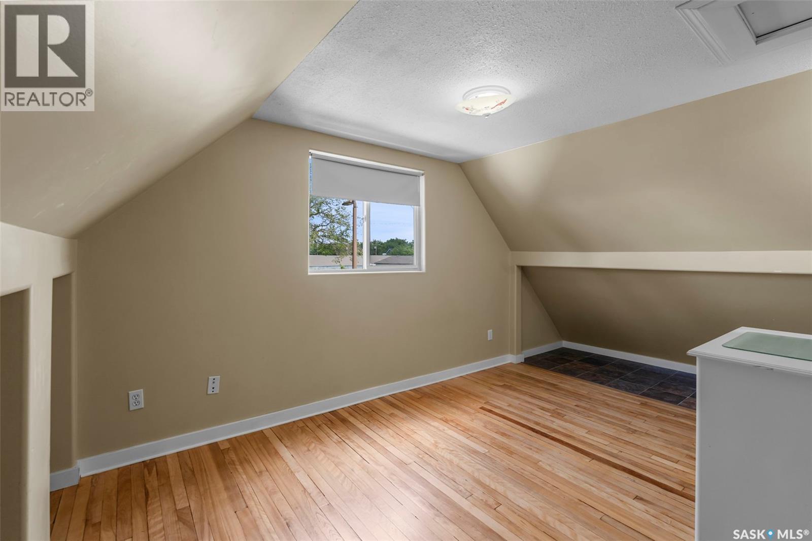 Photo 14 of 603 K Avenue S, Saskatoon SK