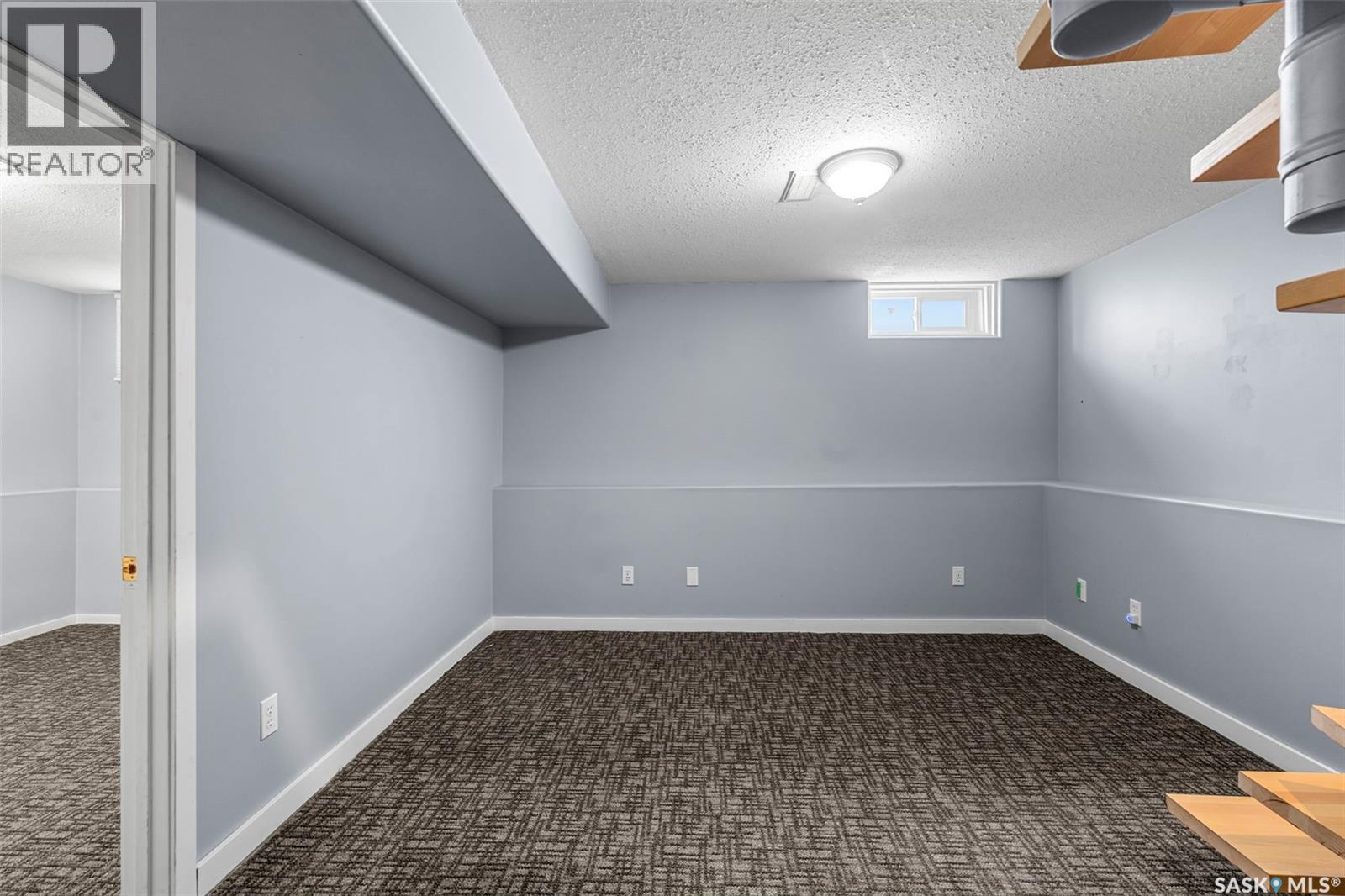 Photo 18 of 603 K Avenue S, Saskatoon SK