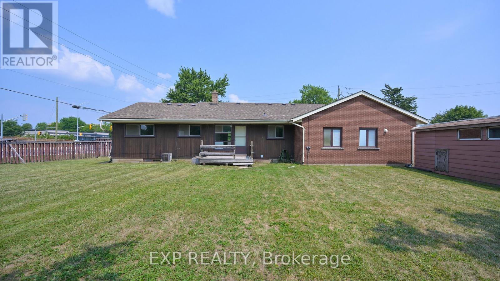 Photo 6 of 2 Gram Street, Vaughan ON