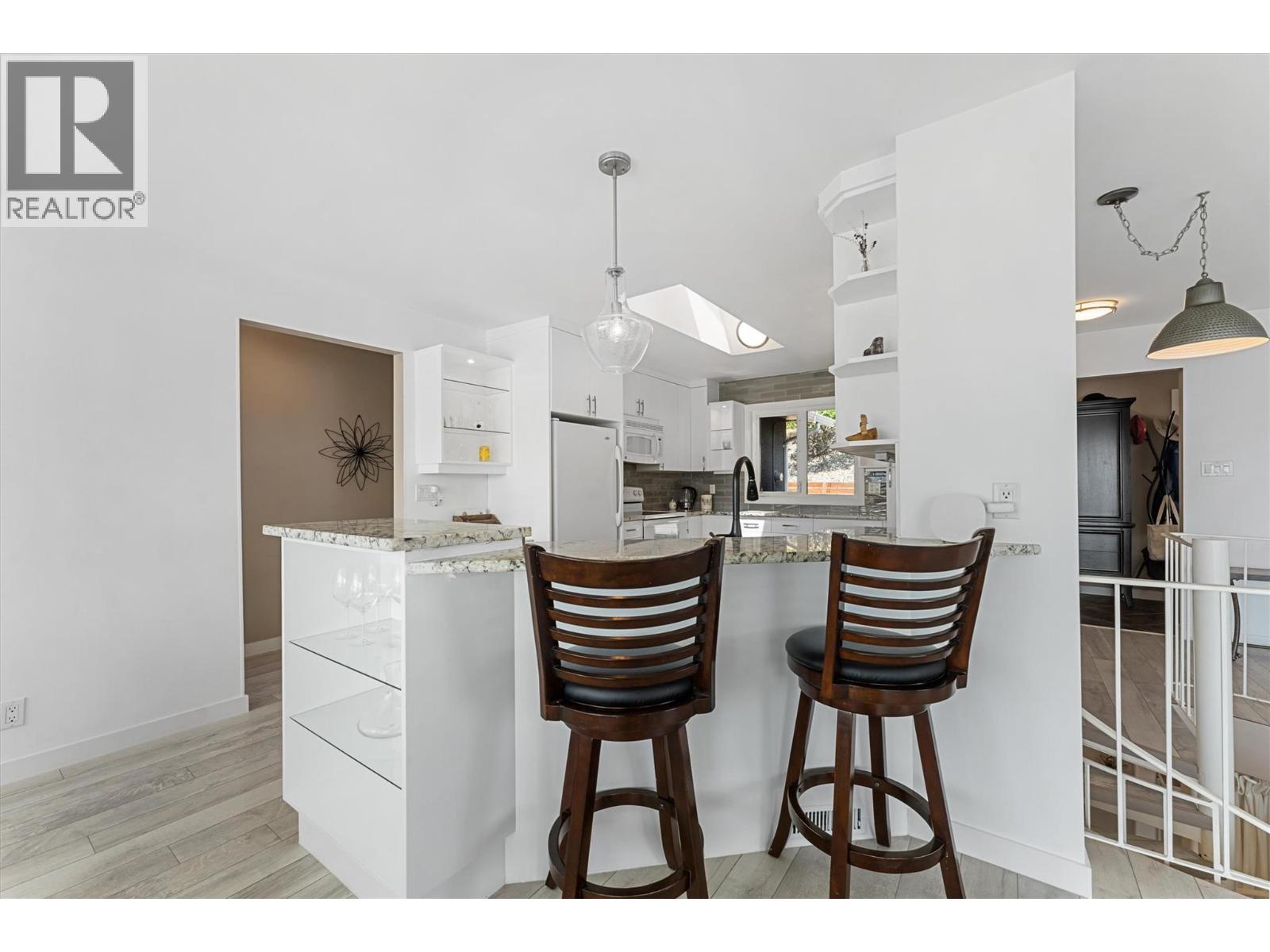  5815 MacGregor Road, Peachland